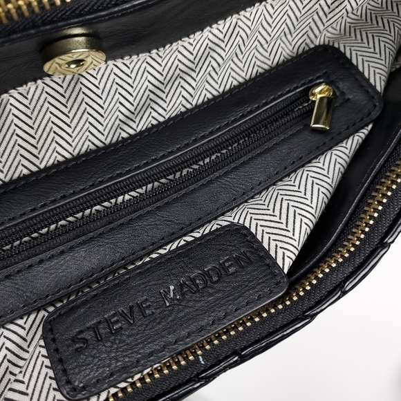 Steve Madden Black Hobo Shoulder Handbag With Gold Detailing - Picture 14 of 16